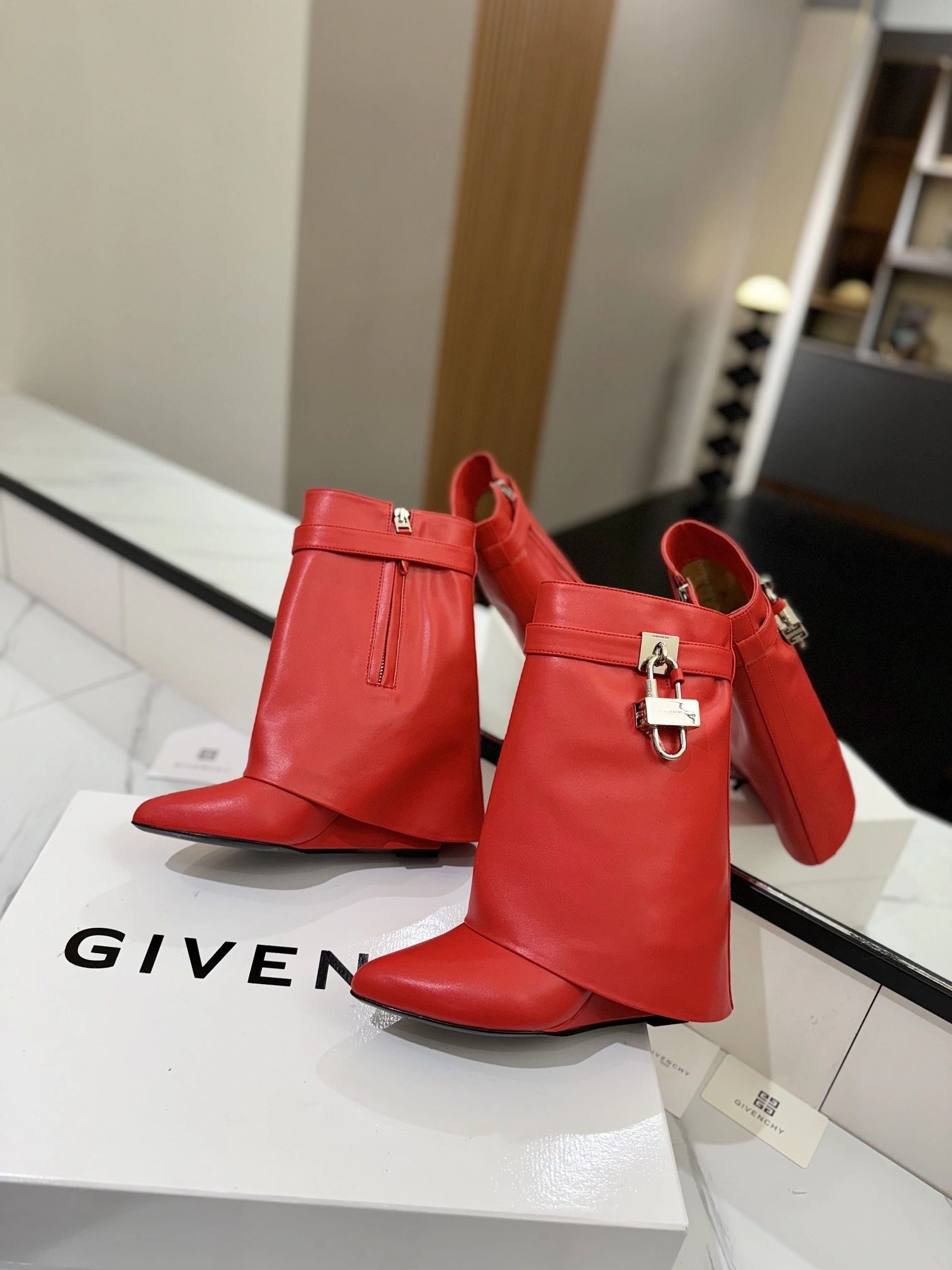 COCO-- 6iv593hy BE603KE0YP-600 Calfskin Heel height：8.5CM item:D-X555L1162